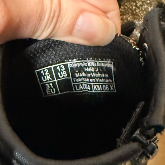 DR. MARTENS Girls 1460 Glitter Star Lace Up Boots Fashion (Little Big Kid) 13 - Picture 13 of 13